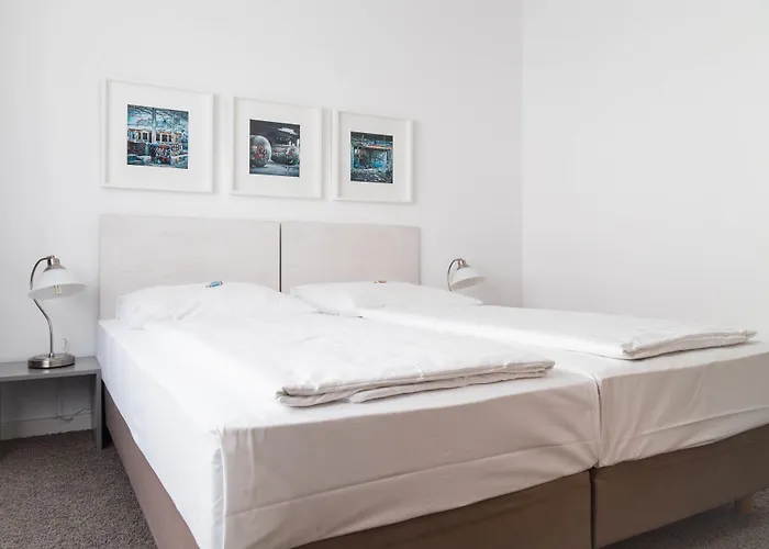 Guestified Ayuna 뒤셀도르프