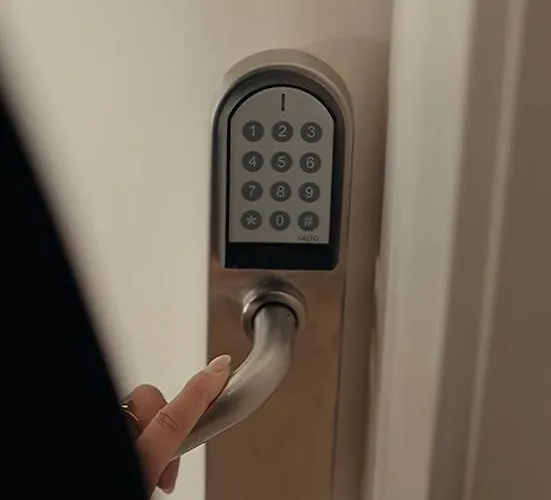 Guestified Ayuna 호텔 3*