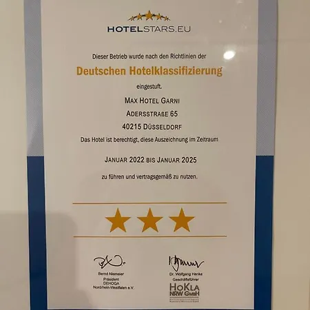 Hotel Max Self-check-in 3*