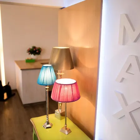 Hotel Max Self-check-in 3*