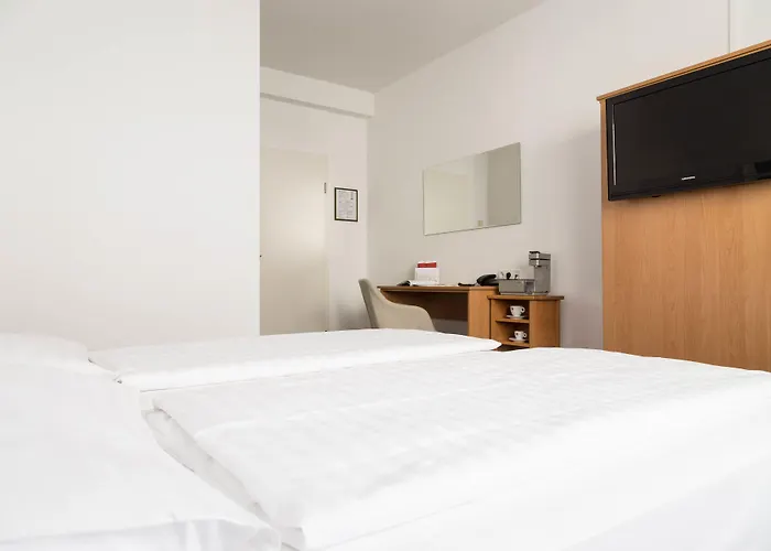 Hotel Guestified Ayuna 3*