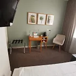 Guestified Ayuna Düsseldorf