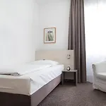 Szálloda Guestified Ayuna 3*