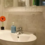 Hotell Guestified Ayuna 3*