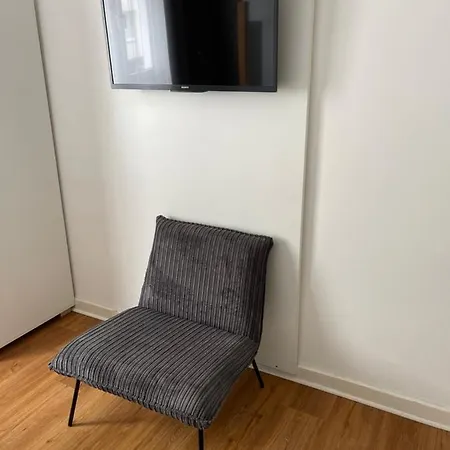 Max Self-check-in Hotel