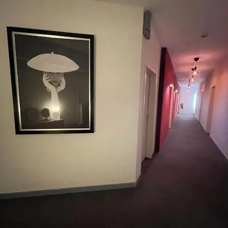 Max Self-check-in Hotel Düsseldorf