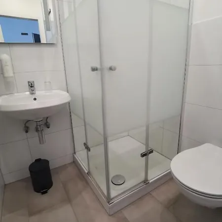 Guestified Ayuna Hotel Hotell Düsseldorf