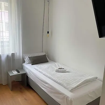 Guestified Ayuna Ξενοδοχείο 3*