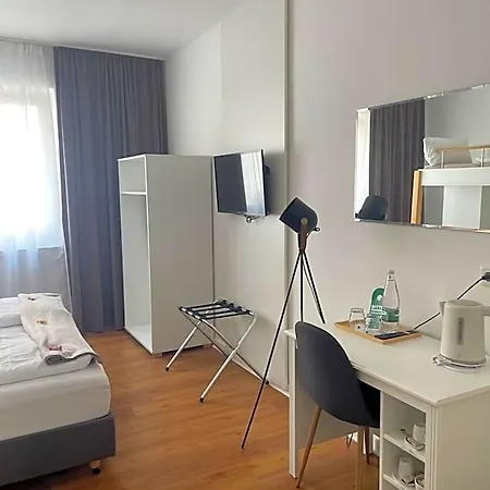 Guestified Ayuna Düsseldorf