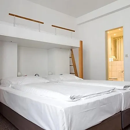 Hotel Guestified Ayuna 3*