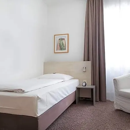 Hotel Guestified Ayuna
