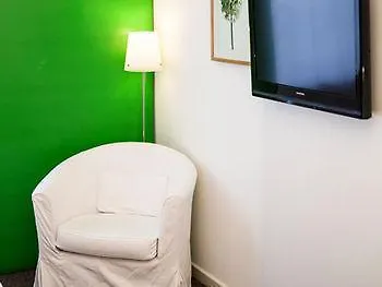 Hotel Max Self-check-in 3*