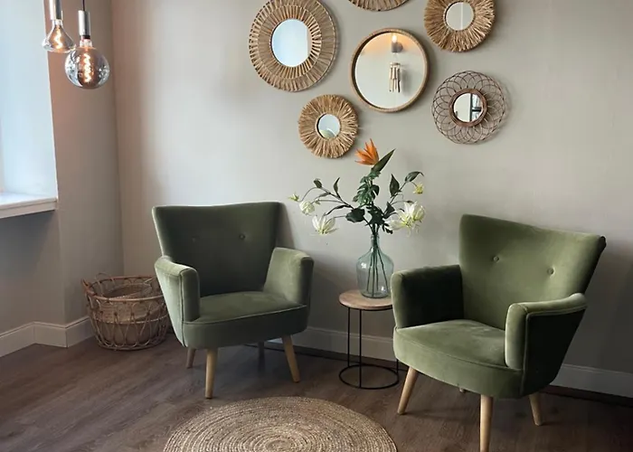 Guestified Ayuna دوسلدورف