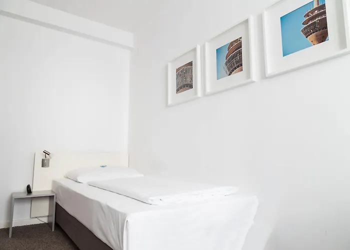 Guestified Ayuna فندق