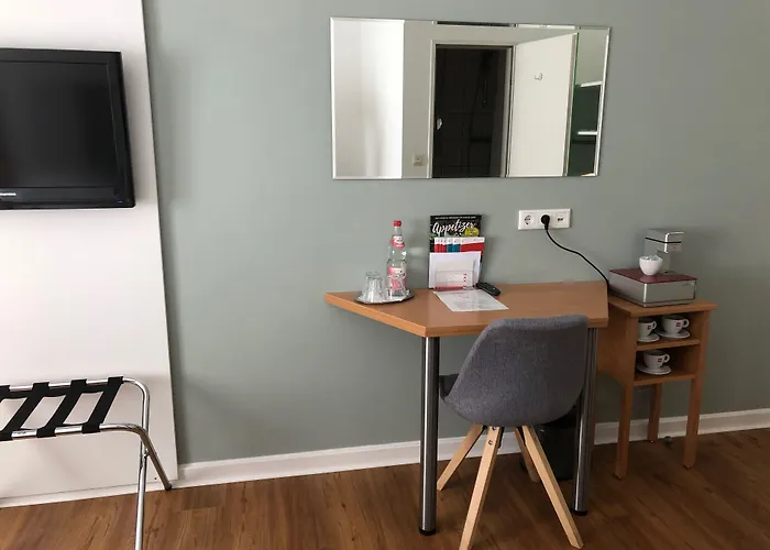 Guestified Ayuna 杜塞尔多夫