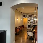 Guestified Ayuna Ξενοδοχείο