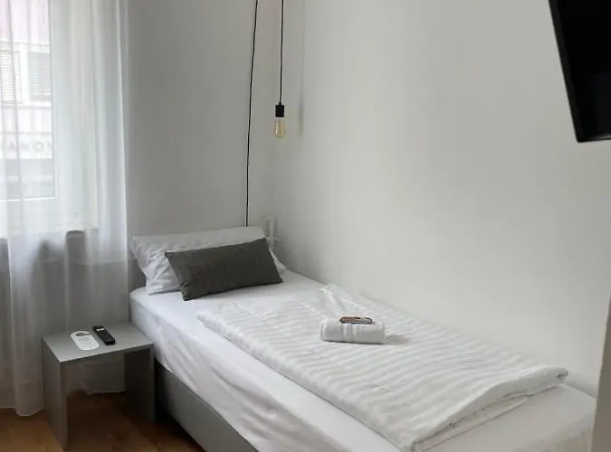 Guestified Ayuna 3* Düsseldorf